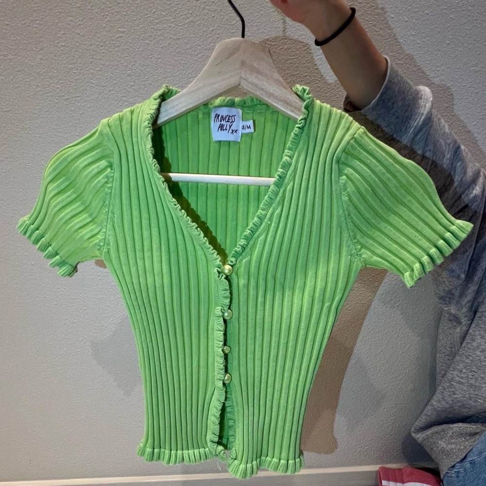 PRINCESSPOLLY GREEN LETTUCE SLEEVE TOP